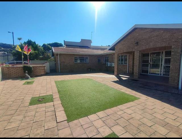 5 BEDROOM HOUSE FOR SALE IN SHALLCROSS